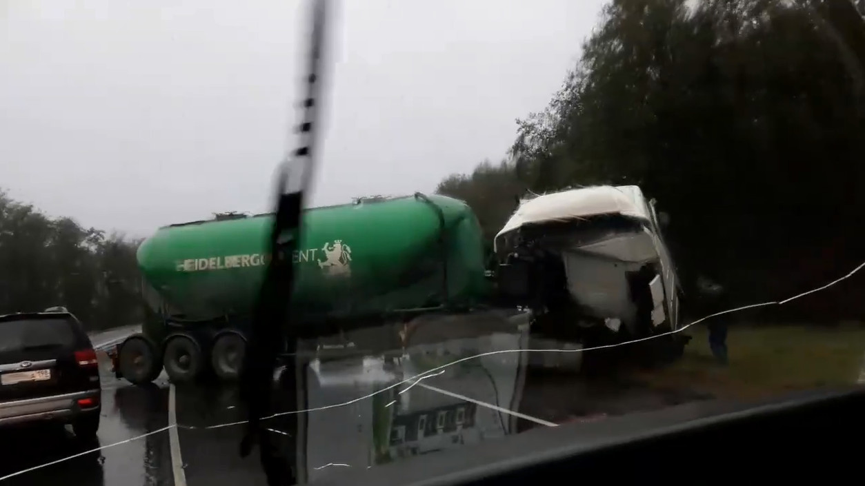 Скриншот видео из группы «ДТП и ЧП | Санкт-Петербург» / vk.com/spb_today